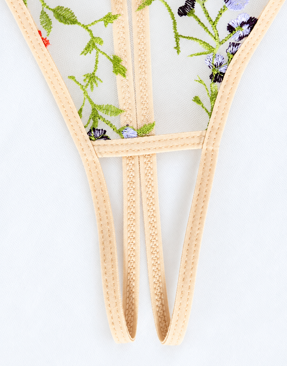 SECRET ADMIRER
Embroidered Floral
Lingerie Set
"Someone's about
to notice."